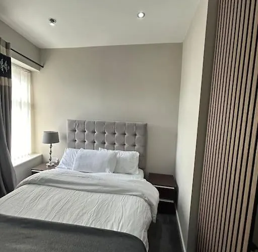 Pinnacle Inn Cowling